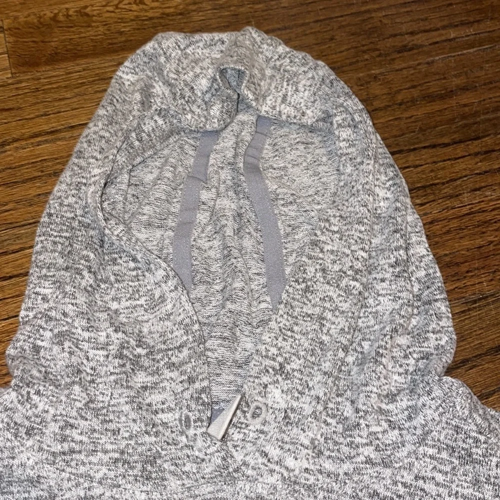 Athleta girl lightweight hooded long sleeve shirt L/12